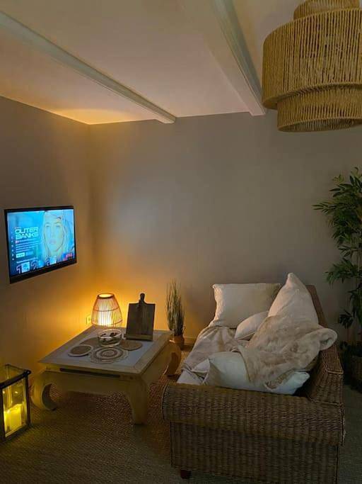 Appartement entier, One-Bedroom Apartment in Mirecourt, Neufchâteau