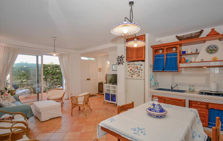Apartamento vacacional entero, Gozo junto a la playa: Acogedor apartamento con piscina y terraza in Marina di Modica, Módica
