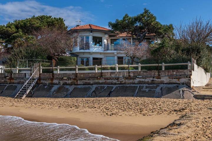 Maison de vacances pour 8 personnes, avec Balcon et Terrasse ainsi que Jardin et Vue dans Pyla-sur-Mer