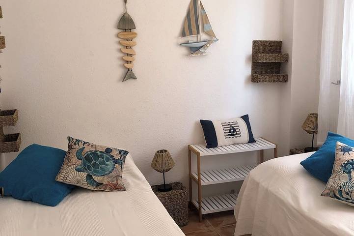 Ganze Wohnung, Ruhige, sonnige Wohnung am Meer mit herrlichem Bergblick Benitachell, Moraira in Poble Nou de Benitatxell, Costa Blanca