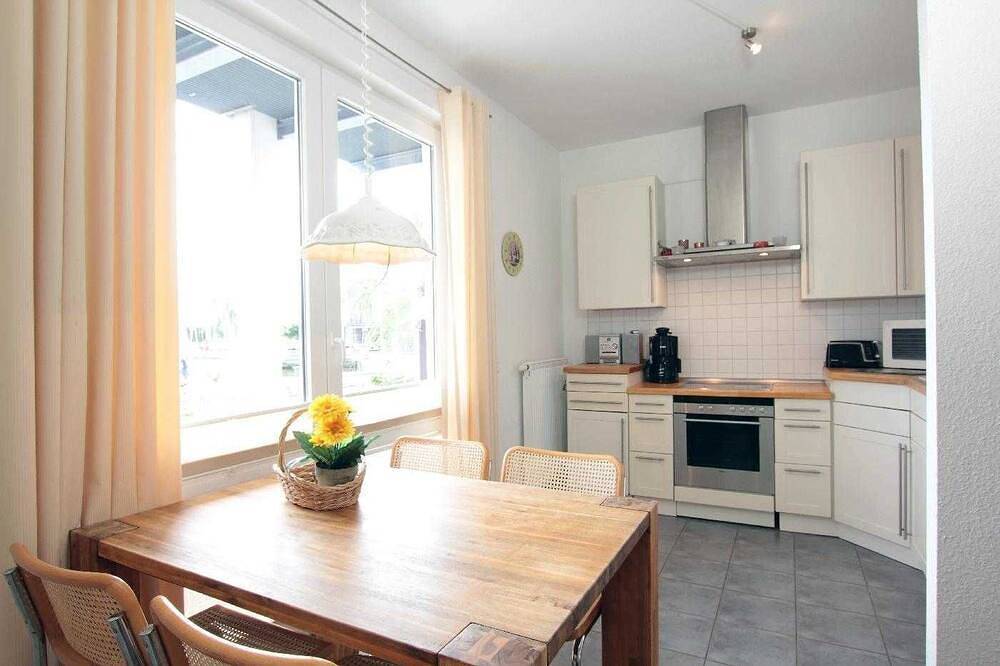 Entire apartment, Vacation apartment Holzteichstr. 13 - Apartments Am Yachthafen in Greifswald, Western Pomerania