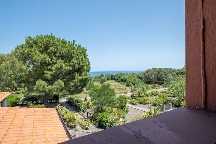 Vacation Home "Jerà D72 Vista Mare" with Sea View, Private Terrace & Wi-Fi in Spiaggia dell'Asino, Vulcano