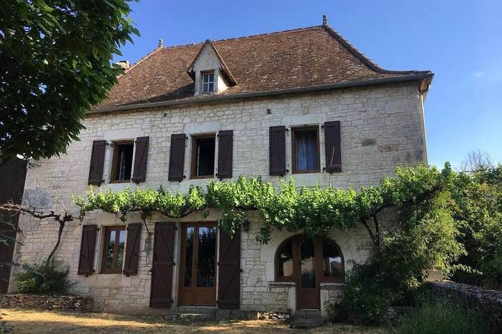 Location de vacances pour 10 personnes, avec jardin à Saint-Simon