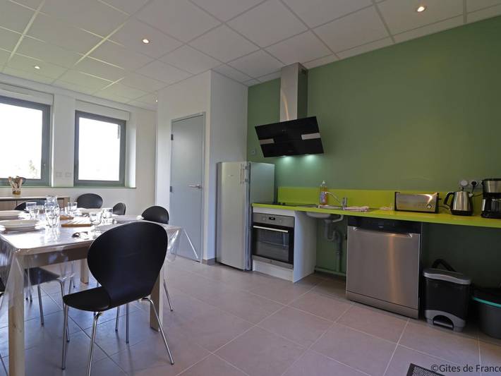 Gîte pour 15 personnes, avec terrasse dans Orne - 3