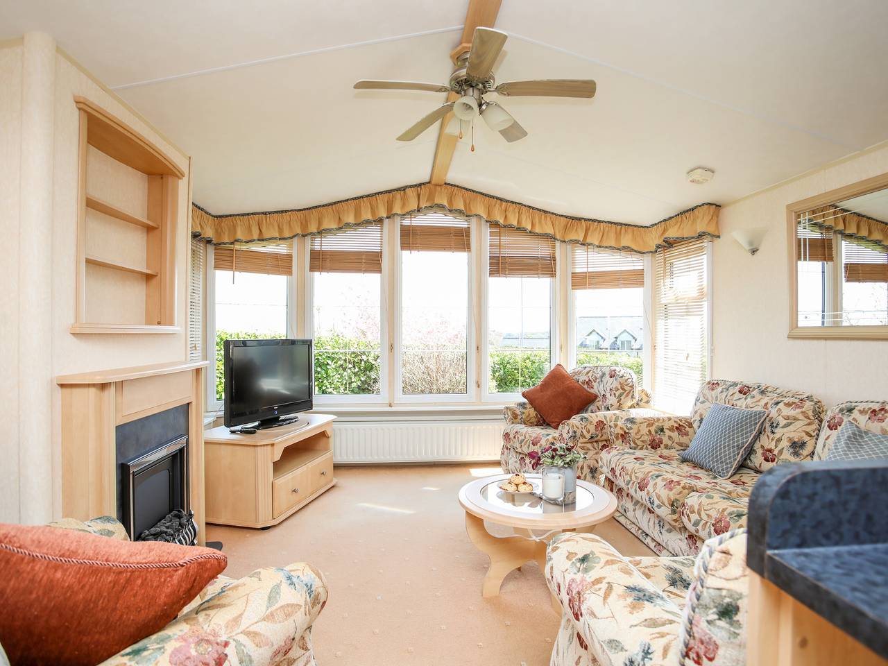 Bryn Hyfryd Caravan in Isle of Anglesey