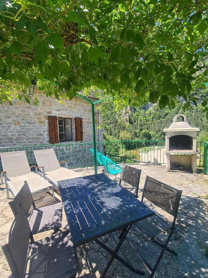 Maison de vacances pour 4 personnes, avec Balcon et Terrasse ainsi que Piscine et Vue