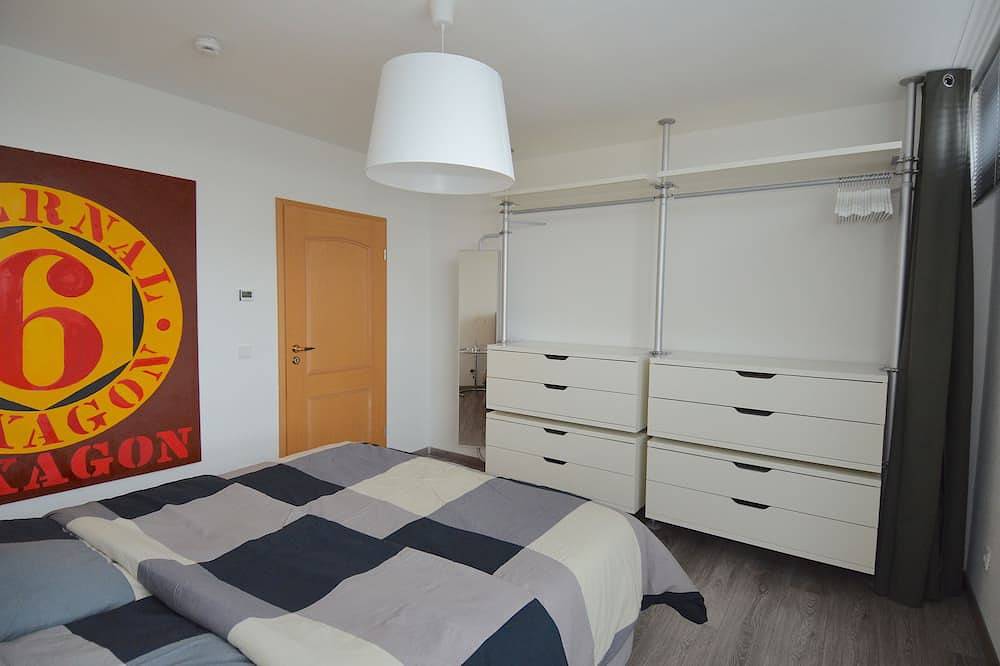 Ganze Wohnung, Voll ausgestattete 3-Zimmer-Designerwohnung mit atemberaubender Aussicht in Darmstadt, Südhessen