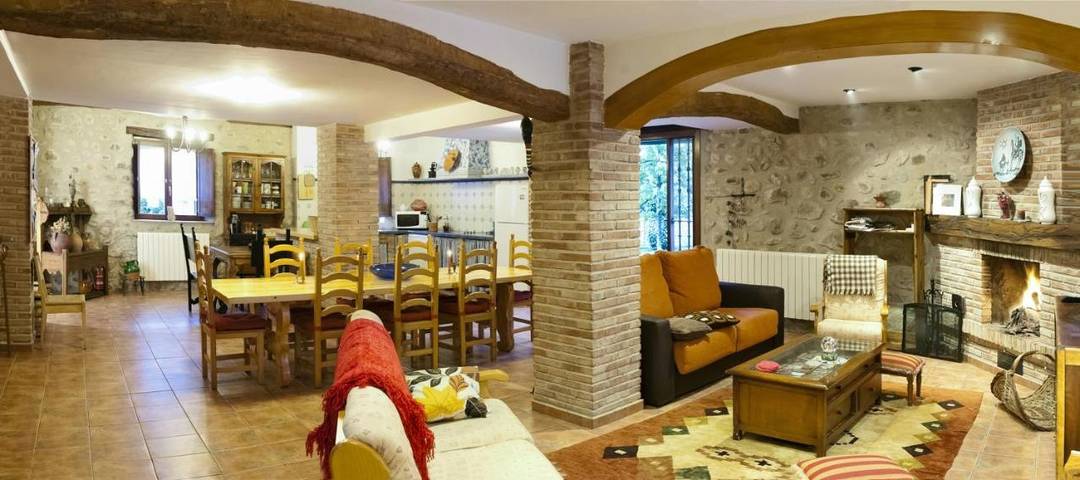 Casa rural para 14 personas, con vistas y jardín en La Rioja - 2