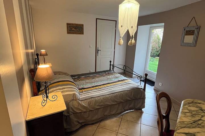 Location de vacances pour 11 personnes, avec jardin et terrasse, animaux acceptés à Savignac - 3