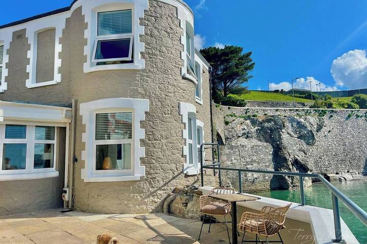 Cottage for 2 people, with terrace in Plymouth