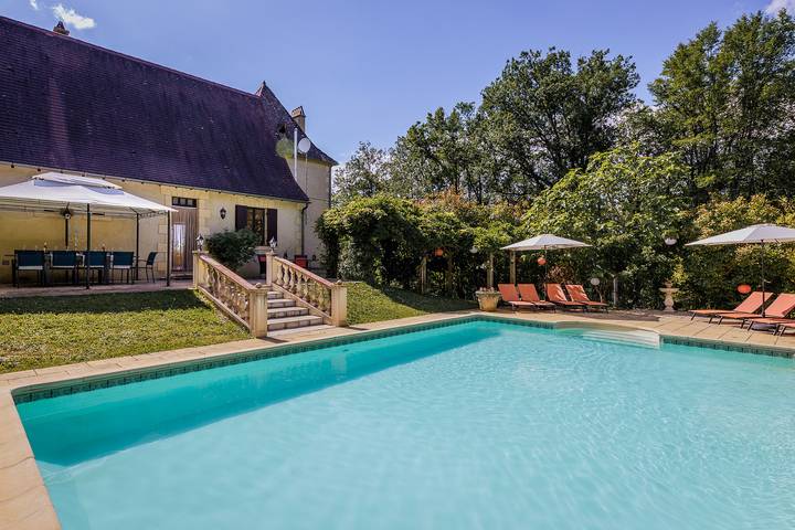 Gîte pour 8 personnes, avec piscine à Les Eyzies-de-Tayac-Sireuil - 2