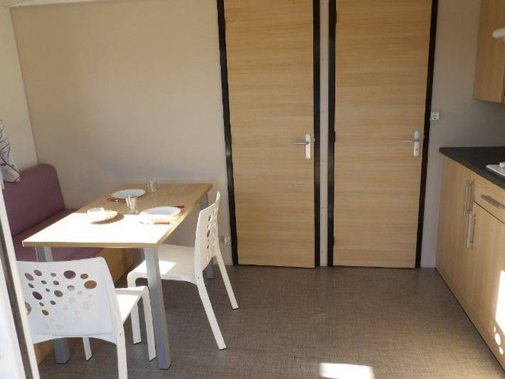 Gîte pour 4 personnes, avec terrasse et piscine, animaux acceptés à Saint-Sornin - 2