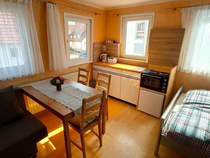Ferienwohnung für 3 Personen, mit Terrasse und Garten
