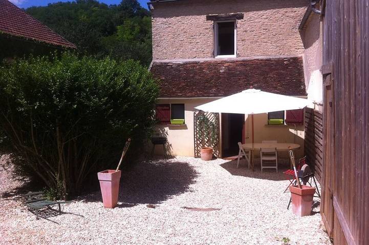 Gîte pour 6 personnes, avec terrasse, animaux acceptés