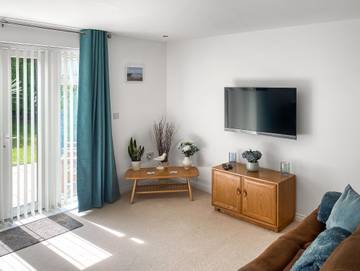 Holiday Rental for 5 People in Perranporth, Cornwall, Photo 2