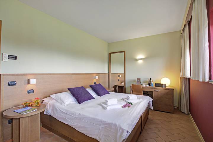 Hotel für 2 Personen, mit Pool, kinderfreundlich in Desenzano del Garda - 2