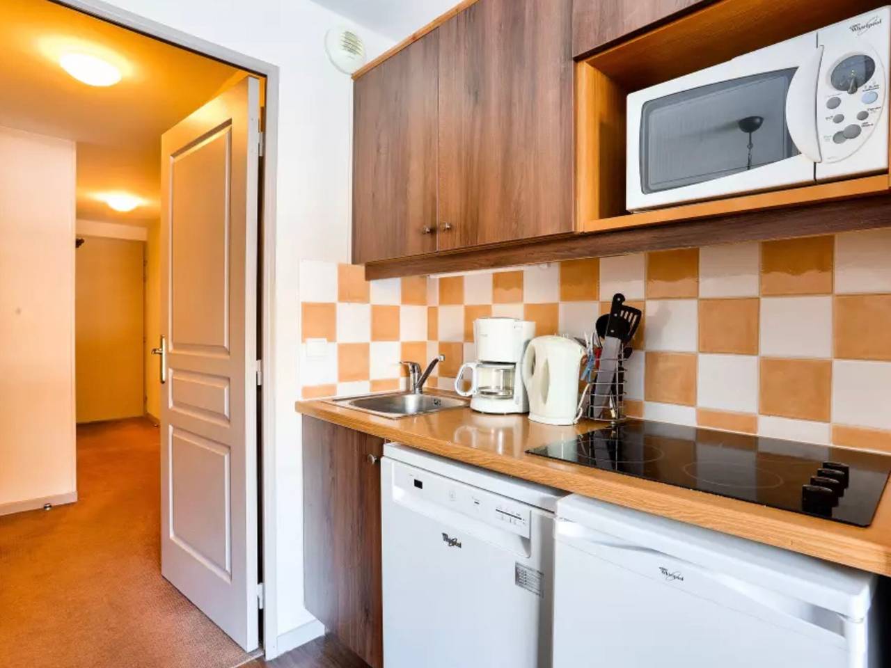 Ganze Wohnung, Ski-in/Ski-out, Pool und Parkplatz in Vars, Briançon und Umgebung