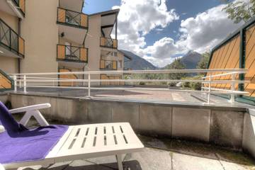Gîte pour 4 personnes, avec vue et terrasse dans Office De Tourisme De Briancon