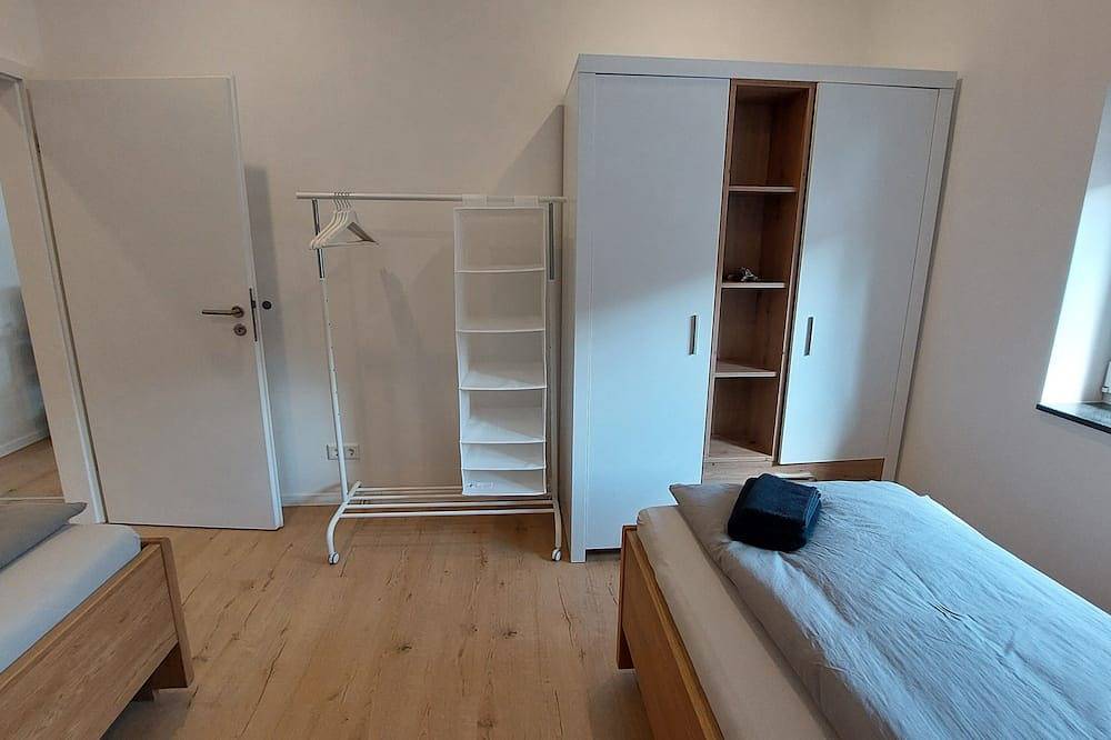 Ganze Wohnung, 3 neue! Ferienwohnungen mit 2 Schlafzimmer und Platz für bis zu 5 Personen in Mörlenbach, Bergstraße