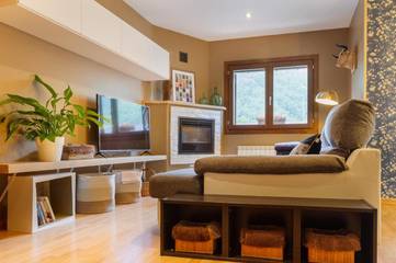 Gîte pour 5 personnes, avec terrasse et vue à Bossòst