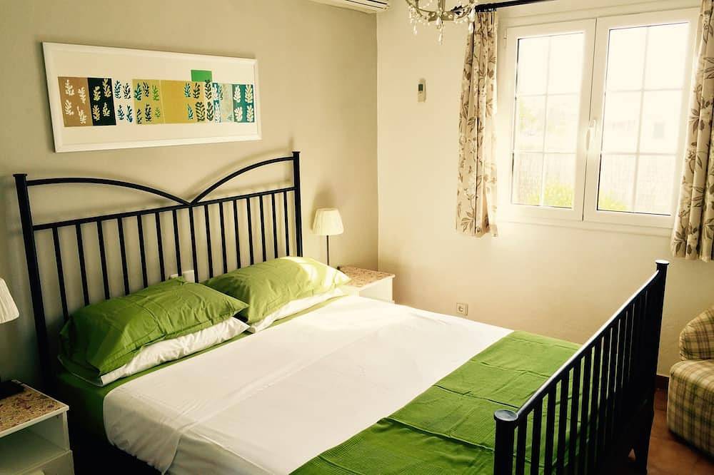 Hochwertige Villa mit privatem Pool und Meerblick in Santa Ana, Es Castell, Menorca in Santa Ana (Menorca), Es Castell