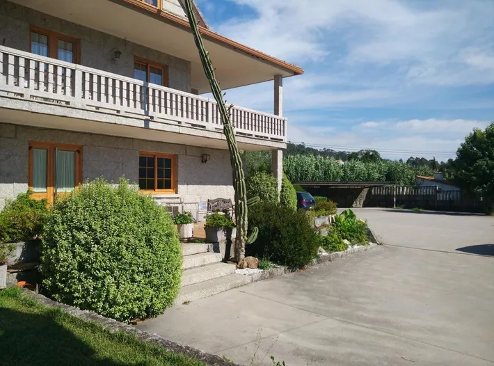 Casa de huéspuedes para 3 personas, con terraza y jardín - 1