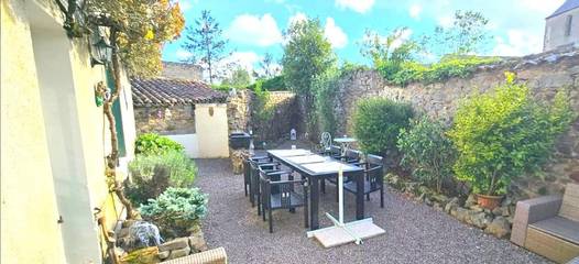 Gîte pour 4 personnes, avec jardin, animaux acceptés à Abzac