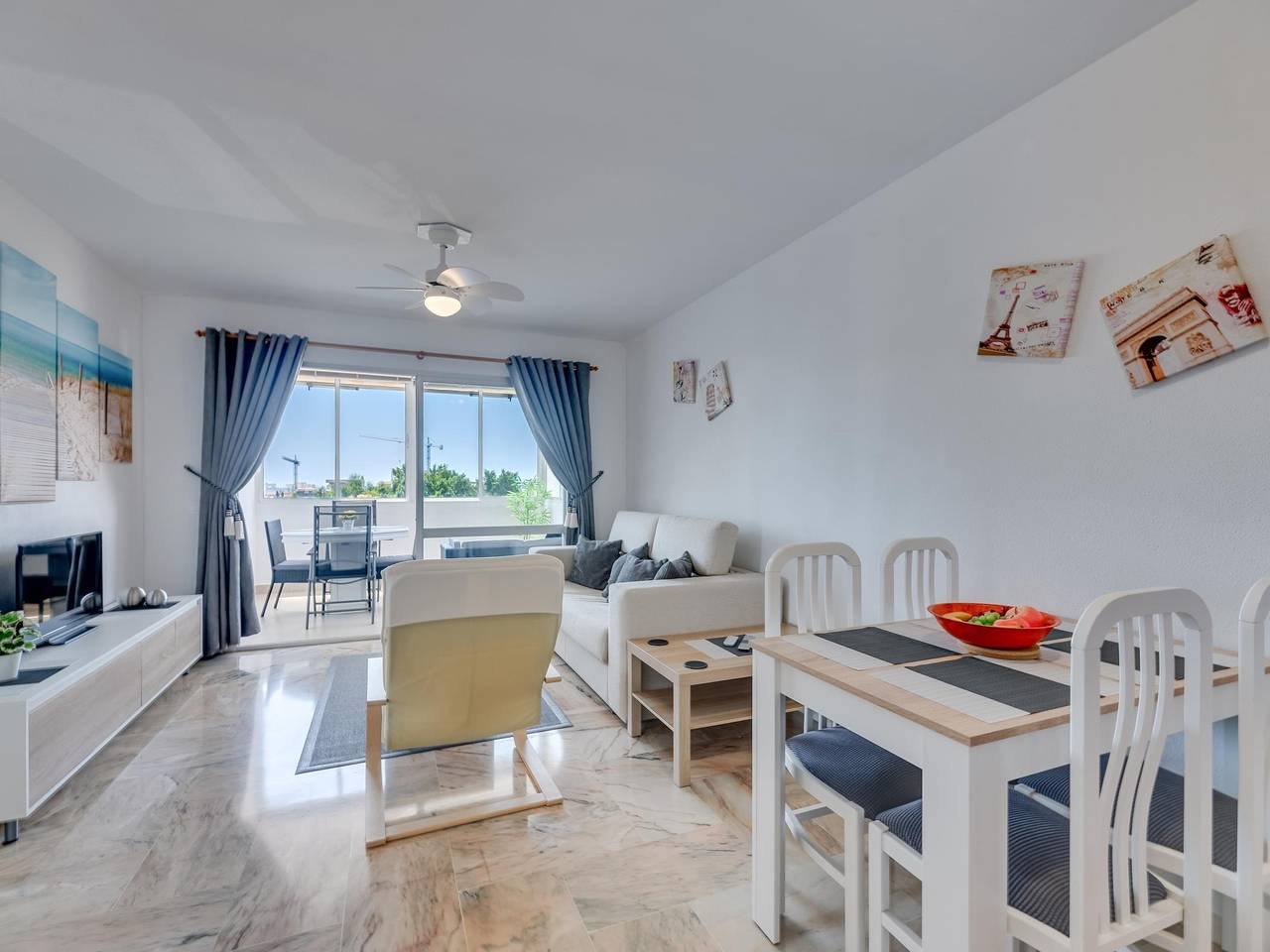 Hel ferieleilighet, Ferieleilighet for 4 personer med terrasse in Benalmádena Costa, Benalmádena