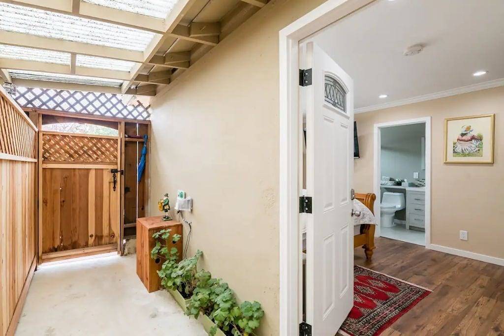 Ganze Wohnung, Comfortable Studio in a Woodside Plaza in Redwood City, Silicon Valley