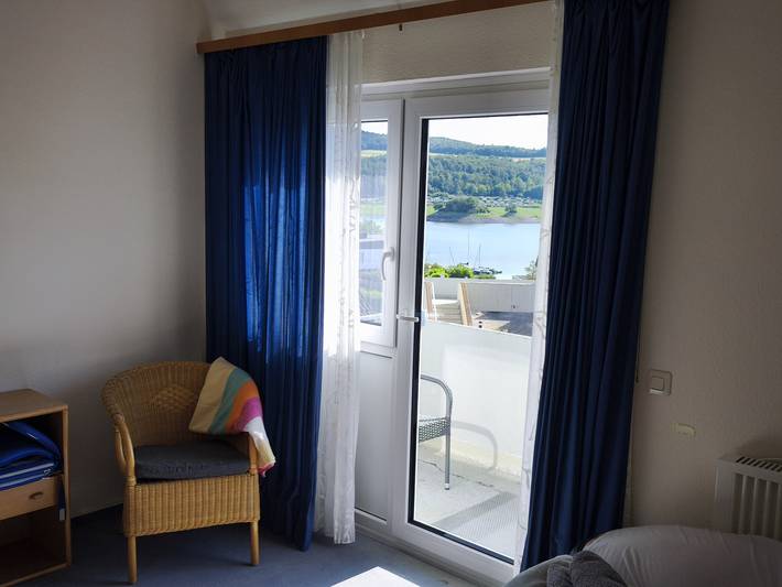 Ferienwohnung für 5 Personen, mit Ausblick und Seeblick sowie Balkon in Waldeck - 3