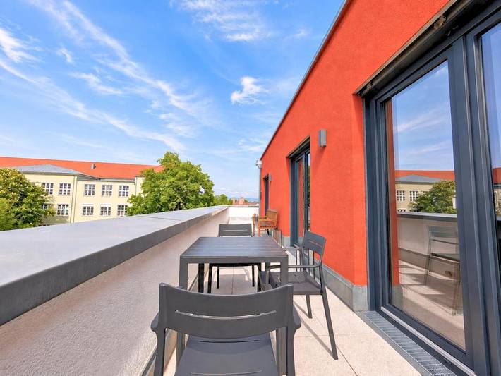 Ferienwohnung für 4 Personen, mit Balkon und Terrasse sowie Ausblick in Straubing