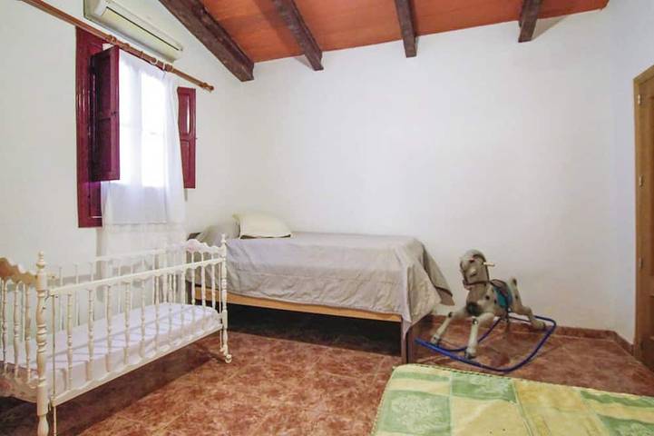 Location de vacances pour 21 personnes, avec jardin et terrasse dans La Marina - 2