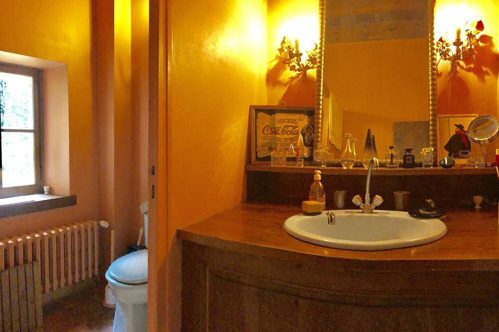 Mansión auténtica, en el lote, país, piscina climatizada, sauna, tenis in Casseneuil, Región de Villeneuve-sur-Lot