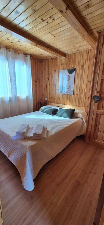 Location de vacances pour 5 personnes, avec piscine ainsi que vue et jardin à Chiva - 4