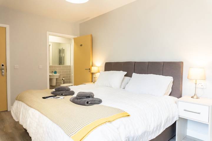 Estudio entero, Elegant Studio in Cheltenham in Cheltenham, Gloucestershire