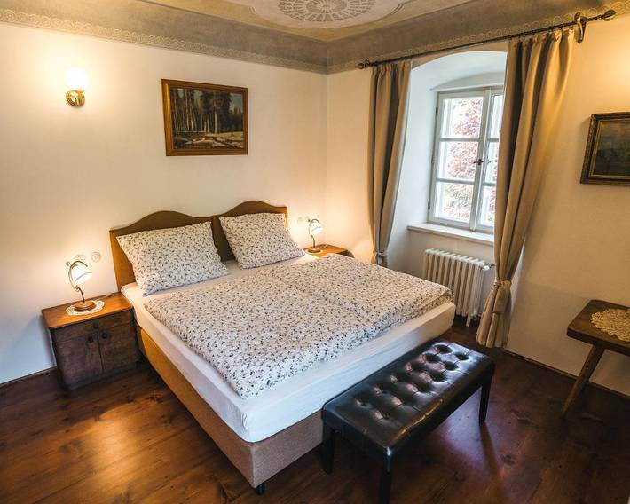 Location de vacances pour 2 personnes, avec vue ainsi que terrasse et jardin à Český Krumlov - 4