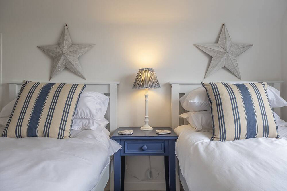 Miramare Cottage,  Holme-next-the-Sea, Norfolk in Holme-next-the-Sea, Norfolk Coast