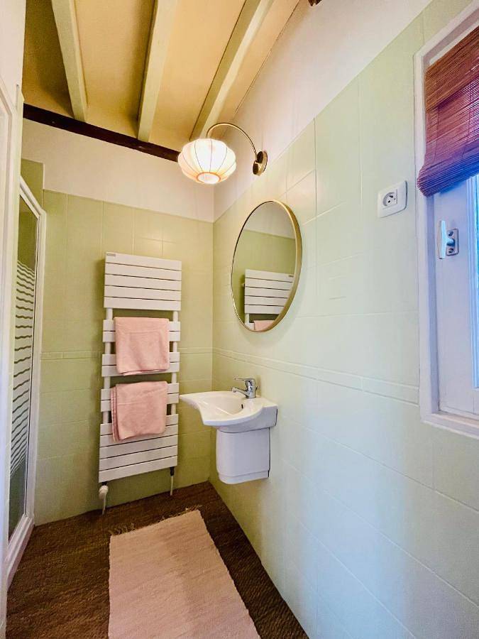 La Suite St Michel - Chambre privée avec salon in La Ferté-Saint-Aubin, Sologne