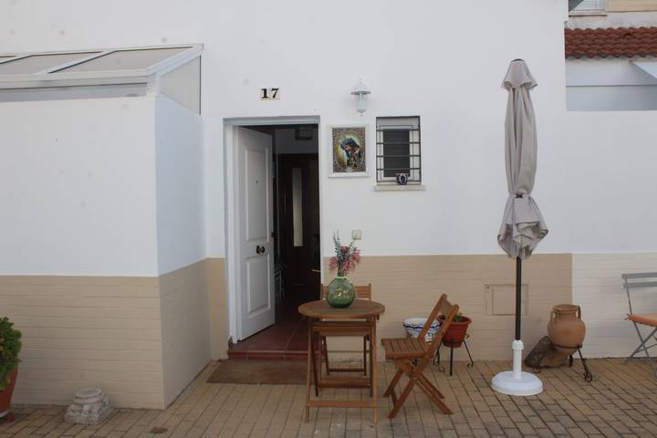 Apartamento para 6 personas, con balcón y jardín en Sierra Norte de Sevilla