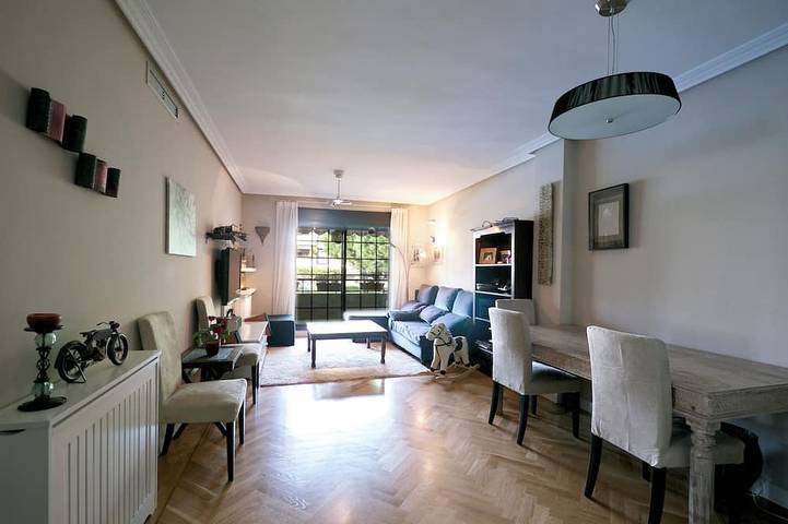 Appartement de vacances pour 6 personnes, avec jardin et piscine - 1