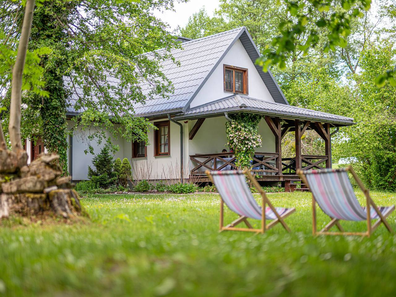 Zatylówka Dom na Wyspie in powiat tomaszowski