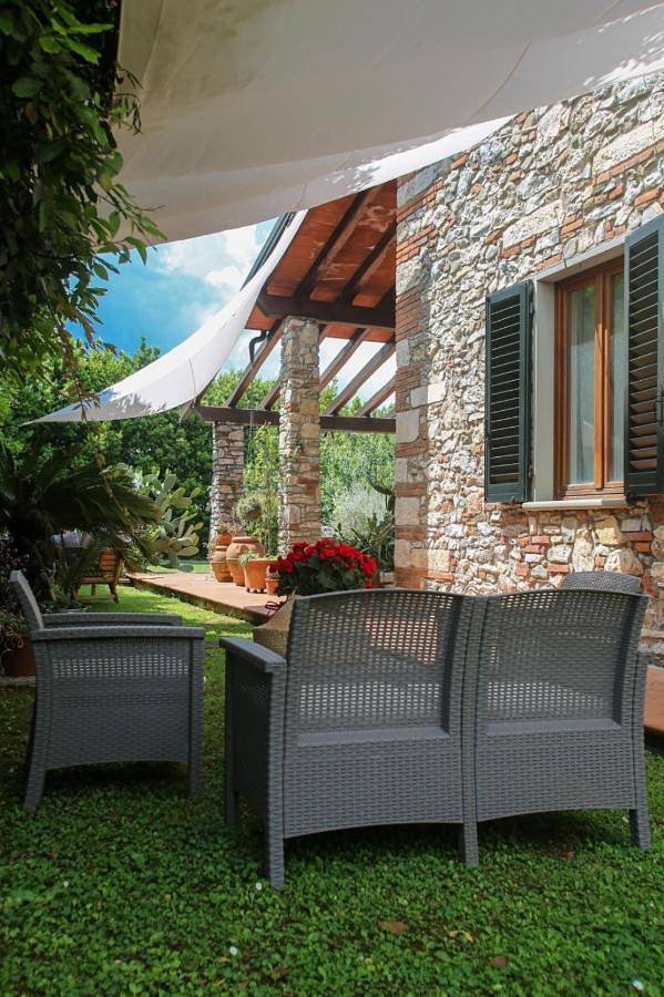 Alojamiento y desayuno para 3 personas, con jardín y vistas, Se admiten mascotas en Toscana