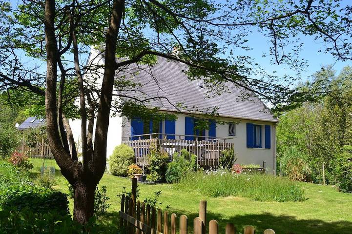 Ferienhaus für 5 Personen, mit Balkon und Whirlpool sowie Garten - 1