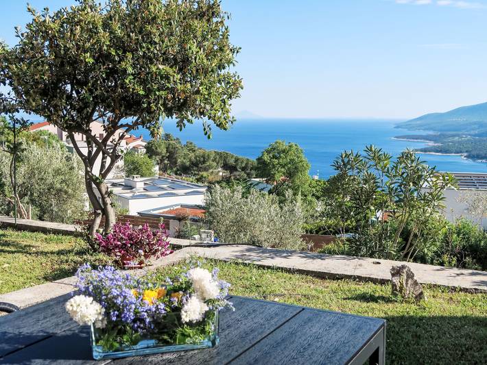 Ferienwohnung für 2 Personen, mit Garten und Terrasse in Rabac - 2