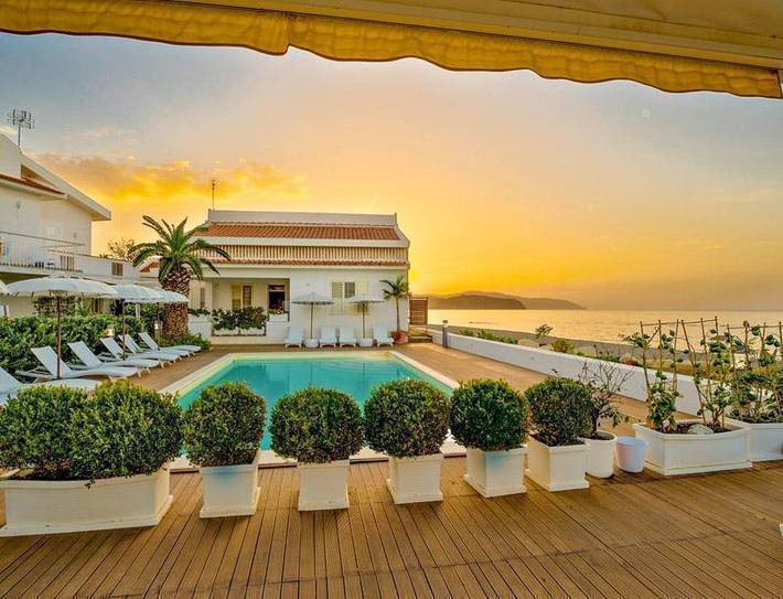 Ferienwohnung für 3 Personen, mit Pool und Terrasse - 1