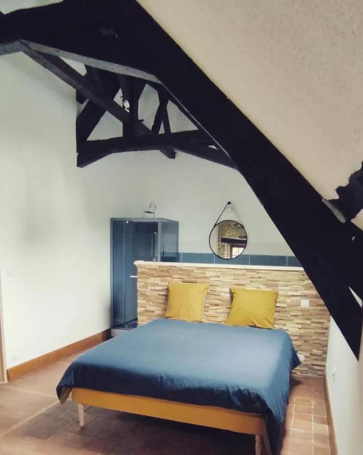 Cottage pour 2 personnes, avec terrasse et jardin dans Forges-la-Forêt