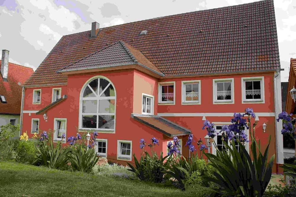 Ganze Wohnung, 1-Zimmer-Appartement \"Dinkelacker\" in Absberg, Fränkisches Seenland