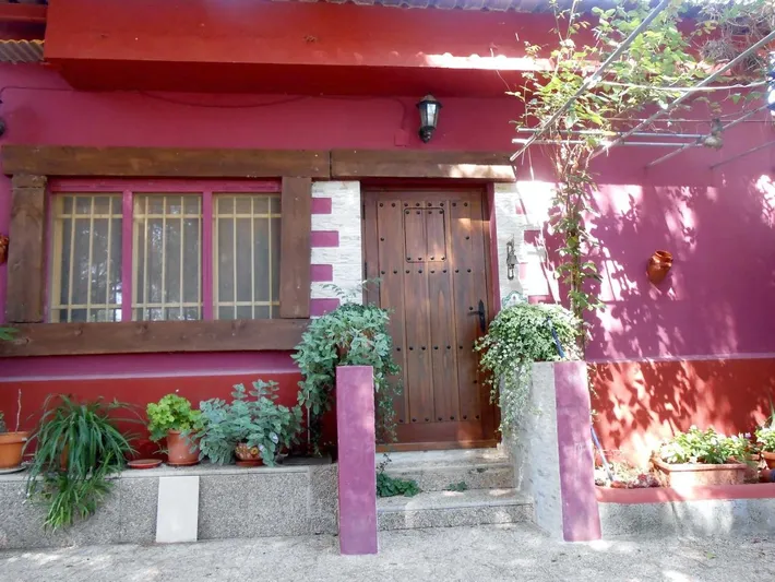 Casa rural para 10 personas, con vistas además de piscina y jardín, Se admiten mascotas - 1