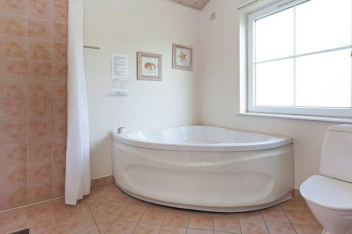 Ferienhaus für 6 Personen, mit Whirlpool und Sauna sowie Terrasse und Pool in Gråsten - 3