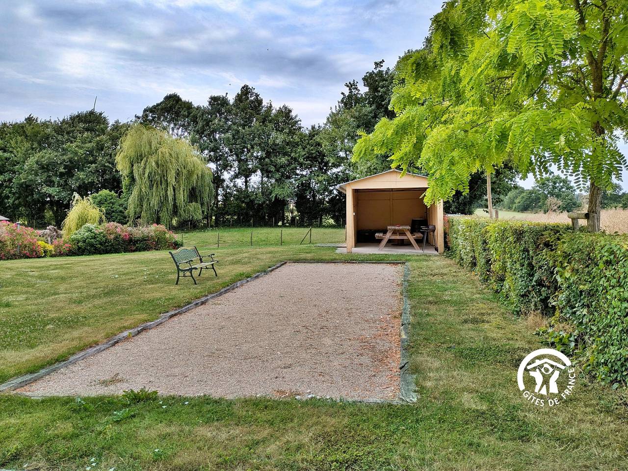 Casa Rural Naturaleza y Confort, 6 Pers., Pmr, Jardín, Juegos al aire libre in Cossé-le-Vivien, Mayenne (desambiguación)